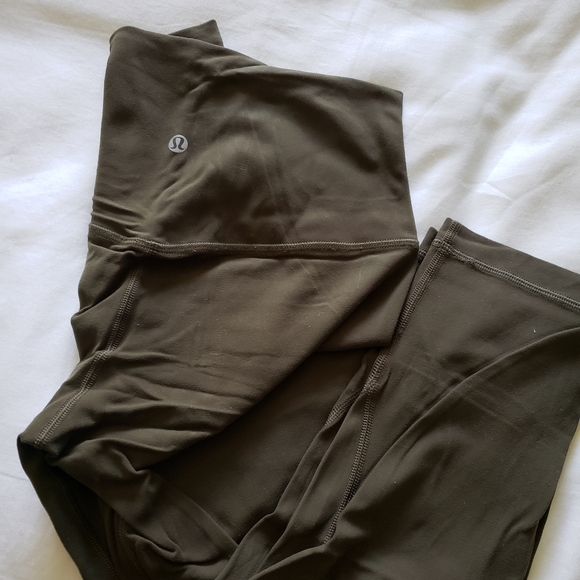 lululemon athletica Pants - Align crop 19 nulu